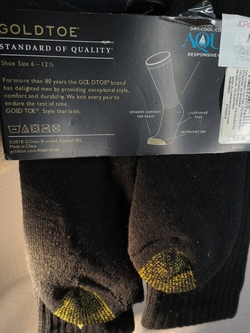 Gold Toe Crew Socks in Light Gray and Navy Blue –5 Pairs